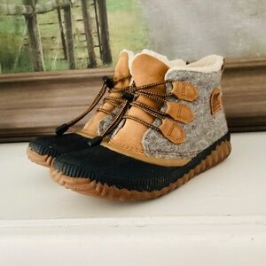 Sorel Out N About Plus Duck Boots Women US 5 UK 4 Snow Gray Felt Tan NY1954-052